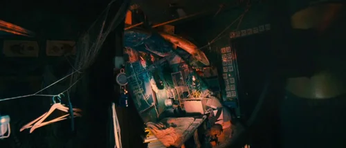 Still frame 110 from Tideland (2005) directed by Terry Gilliam