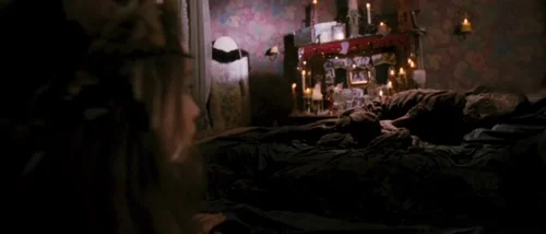Still frame 113 from Tideland (2005) directed by Terry Gilliam