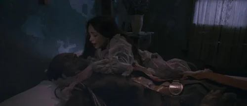 Still frame 117 from Tideland (2005) directed by Terry Gilliam