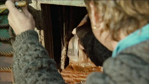 Still frame 5 from Titanic (1997) directed by James Cameron