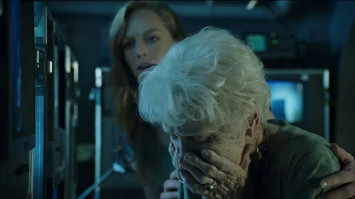 Still frame 18 from Titanic (1997) directed by James Cameron