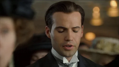 Still frame 86 from Titanic (1997) directed by James Cameron