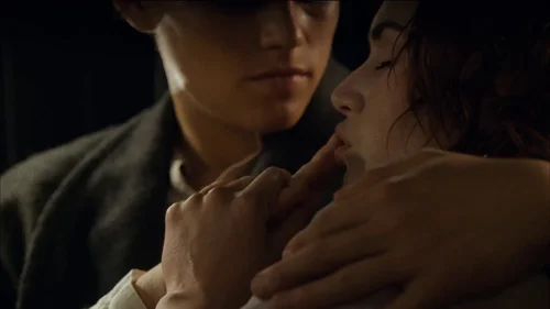 Still frame 111 from Titanic (1997) directed by James Cameron