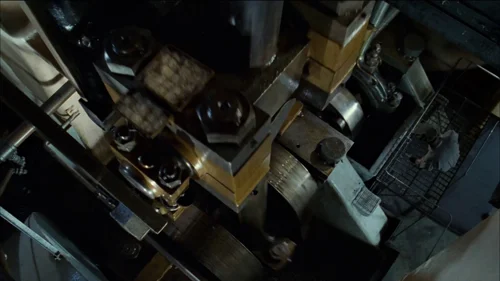 Still frame 115 from Titanic (1997) directed by James Cameron