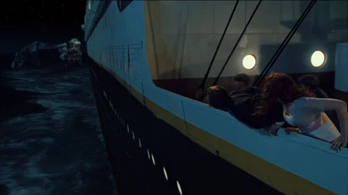 Still frame 120 from Titanic (1997) directed by James Cameron