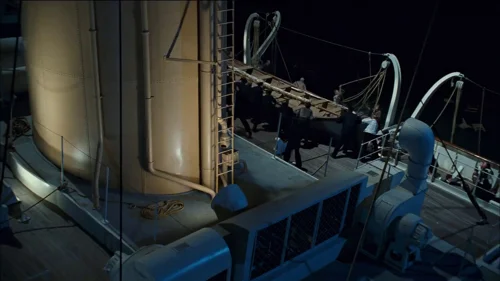 Still frame 172 from Titanic (1997) directed by James Cameron