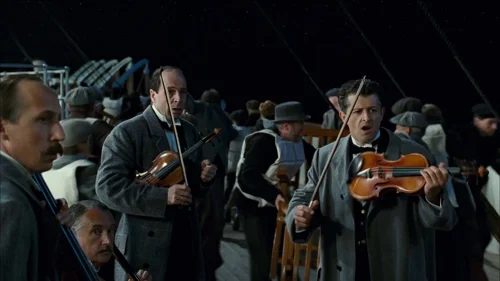 Still frame 177 from Titanic (1997) directed by James Cameron