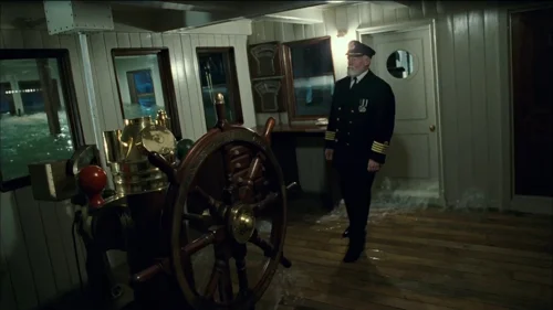 Still frame 176 from Titanic (1997) directed by James Cameron