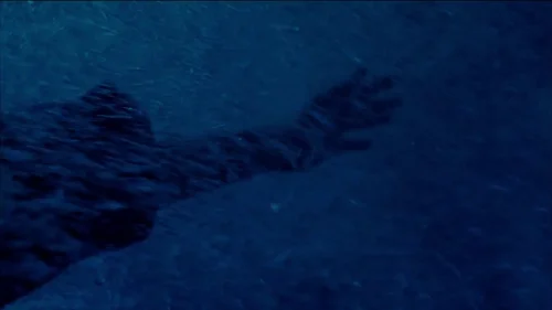 Still frame 193 from Titanic (1997) directed by James Cameron