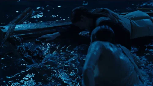 Still frame 196 from Titanic (1997) directed by James Cameron