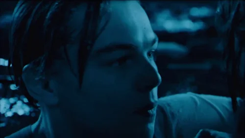 Still frame 198 from Titanic (1997) directed by James Cameron