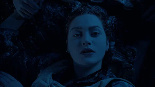 Still frame 207 from Titanic (1997) directed by James Cameron