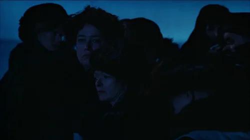 Still frame 208 from Titanic (1997) directed by James Cameron