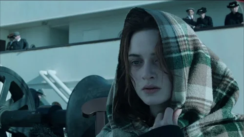 Still frame 213 from Titanic (1997) directed by James Cameron