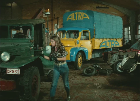 Still frame 103 from Traffic (1971) directed by Jacques Tati