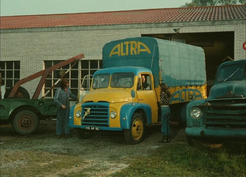Still frame 113 from Traffic (1971) directed by Jacques Tati