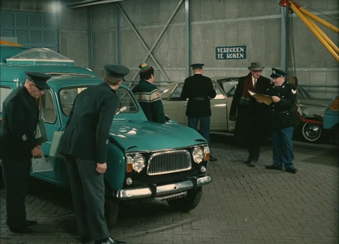 Still frame 146 from Traffic (1971) directed by Jacques Tati