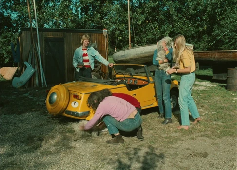 Still frame 260 from Traffic (1971) directed by Jacques Tati