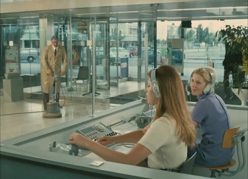 Still frame 25 from Traffic (1971) directed by Jacques Tati