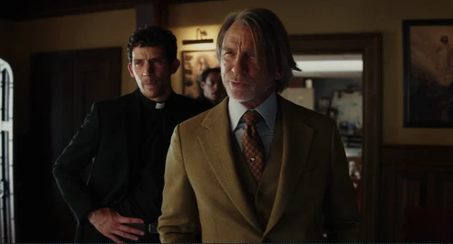 Still frame 193 from Wake Up Dead Man (2025) directed by Rian Johnson