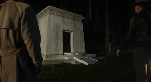 Still frame 264 from Wake Up Dead Man (2025) directed by Rian Johnson