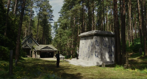 Still frame 25 from Wake Up Dead Man (2025) directed by Rian Johnson