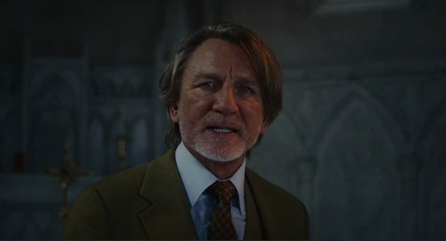 Still frame 319 from Wake Up Dead Man (2025) directed by Rian Johnson