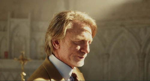 Still frame 321 from Wake Up Dead Man (2025) directed by Rian Johnson