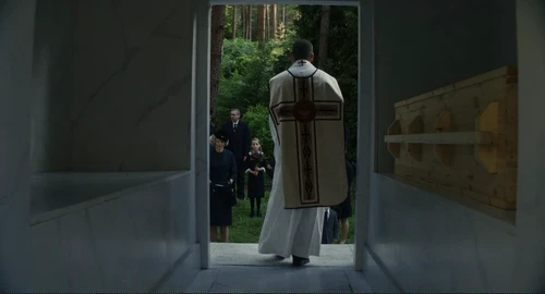 Still frame 333 from Wake Up Dead Man (2025) directed by Rian Johnson