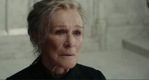 Still frame 339 from Wake Up Dead Man (2025) directed by Rian Johnson