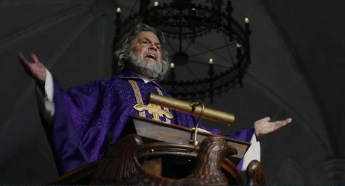 Still frame 57 from Wake Up Dead Man (2025) directed by Rian Johnson
