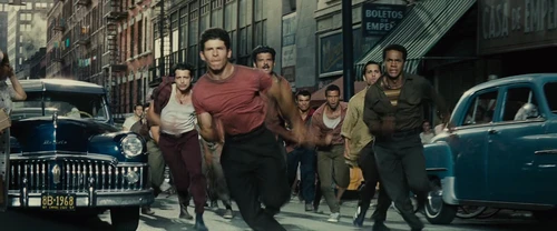 Still frame 10 from West Side Story (2021) directed by Steven Spielberg