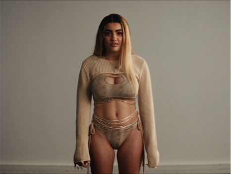 Still frame 35 from Wild Diamond (2024) directed by Agathe Riedinger