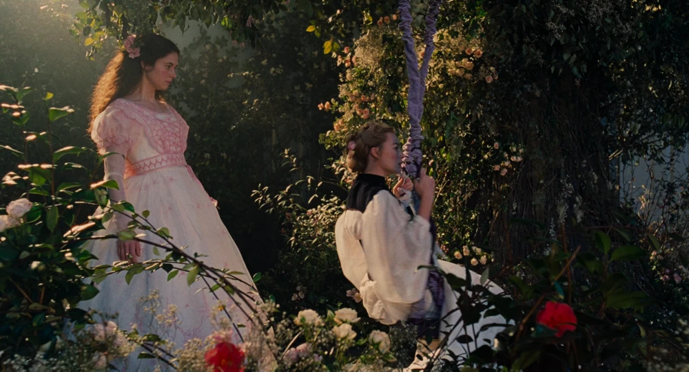 Still frame 170 from Wuthering Heights (2026) directed by Emerald Fennell