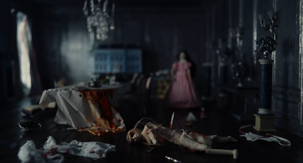 Still frame 172 from Wuthering Heights (2026) directed by Emerald Fennell