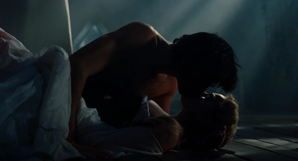Still frame 206 from Wuthering Heights (2026) directed by Emerald Fennell