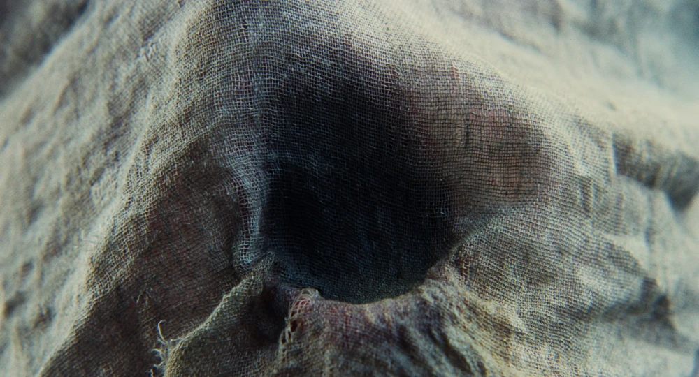 Still frame 2 from Wuthering Heights (2026) directed by Emerald Fennell