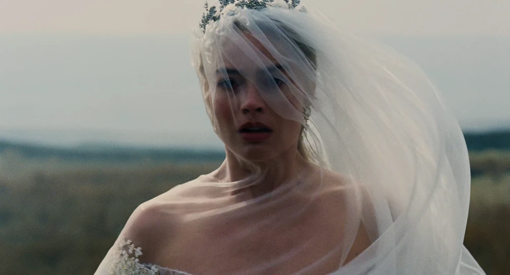 Still frame 115 from Wuthering Heights (2026) directed by Emerald Fennell
