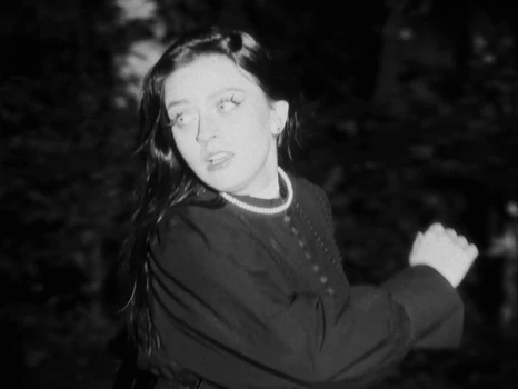 Still frame 16 from anastymoza - Vidnosnist (2025) directed by Anna Vasilyeva