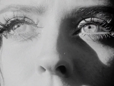 Still frame 2 from anastymoza - Vidnosnist (2025) directed by Anna Vasilyeva