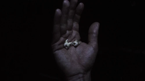 Still frame 64 from Apparat - Heroist (2019) directed by MATILDA FINN