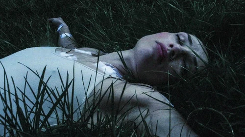 Still frame 20 from Apparat - Heroist (2019) directed by MATILDA FINN