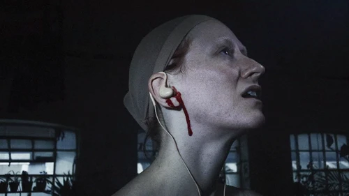 Still frame 35 from Apparat - Heroist (2019) directed by MATILDA FINN