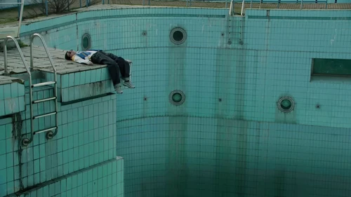 Still frame 16 from ARIETE - MARE DI GUAI (2023) directed by Enea Colombi
