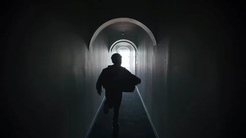 Still frame 28 from ARIETE - MARE DI GUAI (2023) directed by Enea Colombi