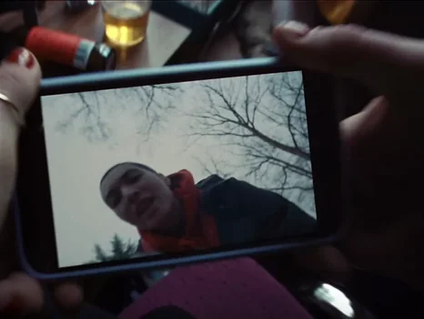 Still frame 37 from beabadoobee - Last Day On Earth (2021) directed by Arnaud Bresson
