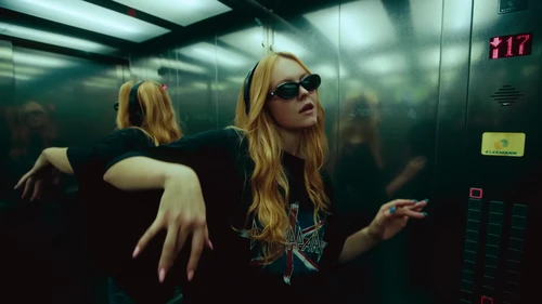 Still frame 12 from Blooms Corda - Slow motion (2024) directed by Mariana Rogovska