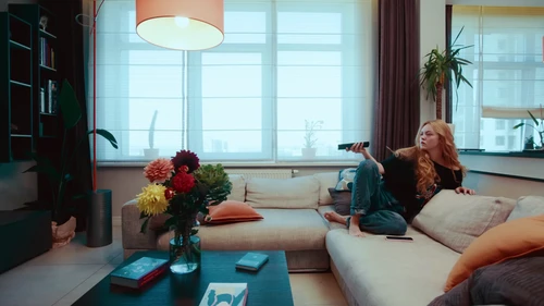 Still frame 16 from Blooms Corda - Slow motion (2024) directed by Mariana Rogovska