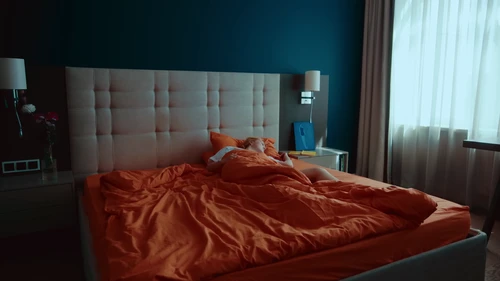 Blooms Corda - Slow motion (2024) - Music Video Frames
