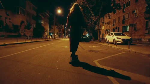 Still frame 32 from Blooms Corda - Slow motion (2024) directed by Mariana Rogovska
